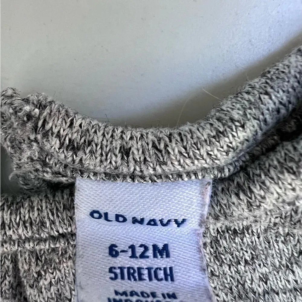 Old Navy Toddler Girl Gray Jumpsuit Months Bottom Snap Buttons 6-12 months